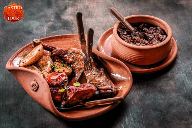 Danube Bend Full Day Trip: Esztergom, Visegrád and Szentendre - 3