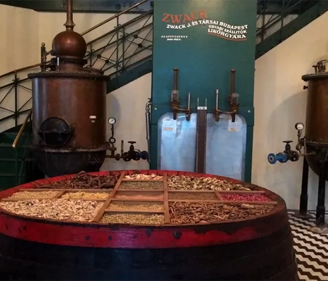 Капля успеха - экскурсия по следам семьи Zwack - 4