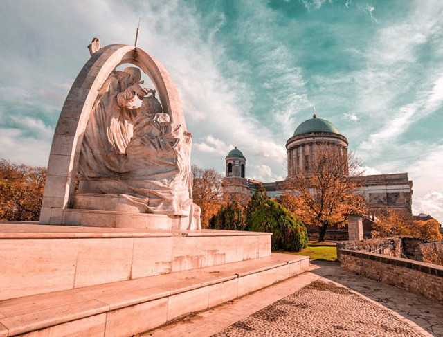 Danube Bend Full Day Trip: Esztergom, Visegrád and Szentendre - 2