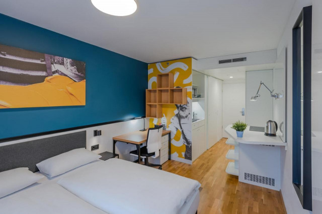 Dean's College Hotel - 1