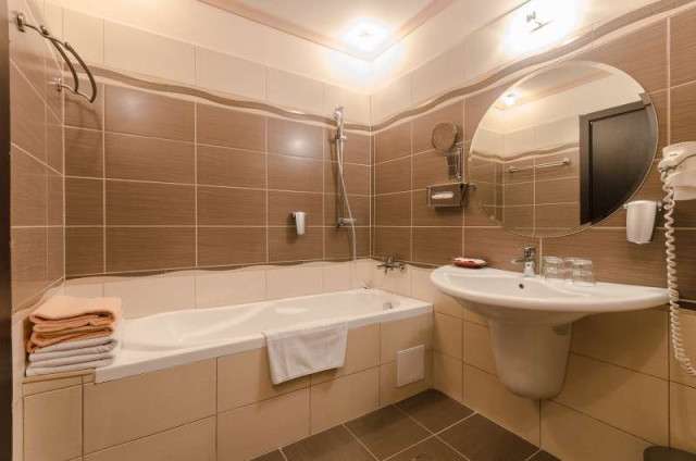 Hunguest Hotel Apollo - 6