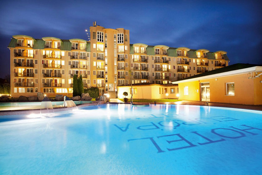 Отдых на озере Хевиз