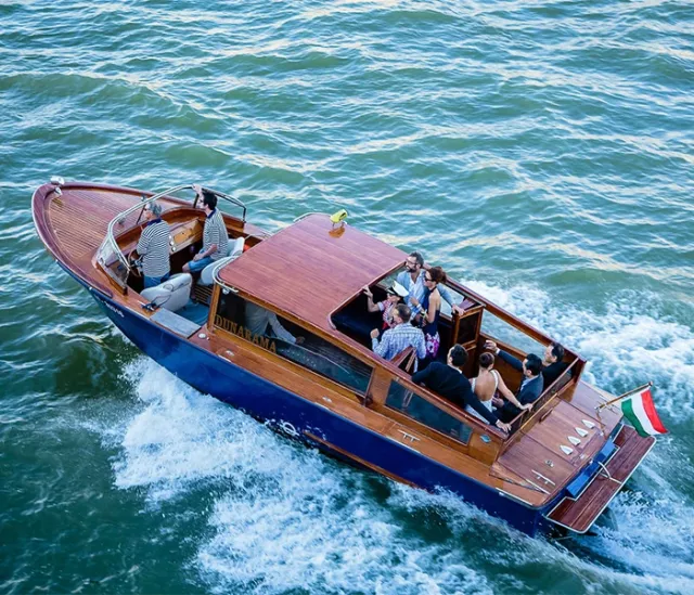 Dunarama water limousine - 1