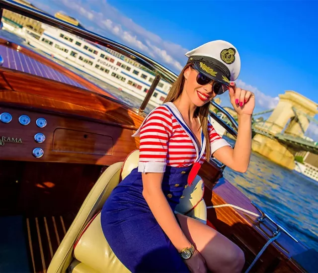 Dunarama water limousine - 5