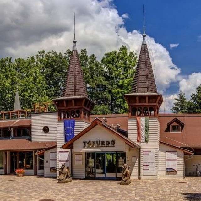 Tour Budapest and Heviz - 9